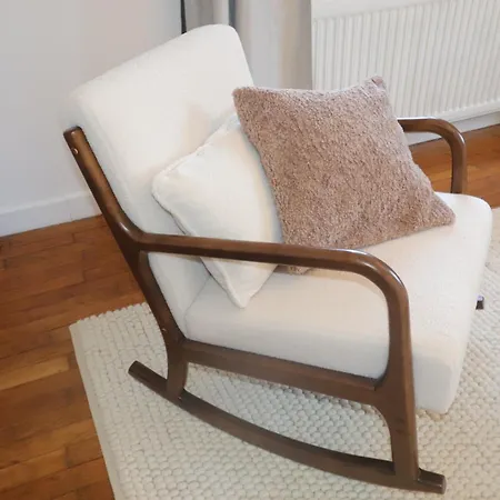 Hébergement de vacances à La Campagne 4 étoiles - 200m2 *