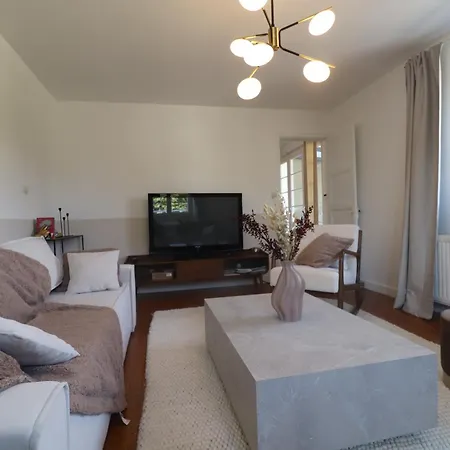 à La Campagne 4 étoiles - 200m2 *