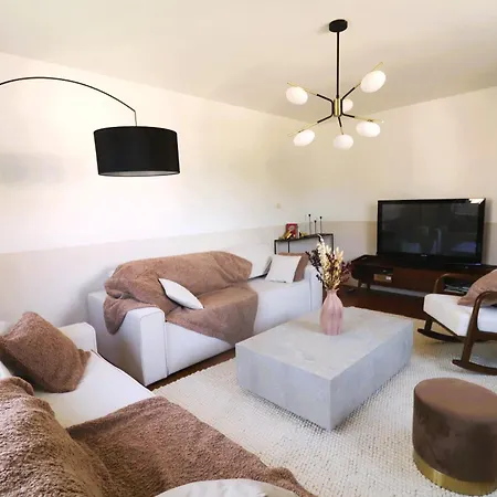 Hébergement de vacances à La Campagne 4 étoiles - 200m2 Sailly (Ardennes)