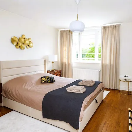 A La Campagne 4 Etoiles - 200m2 Vakantiehuis *