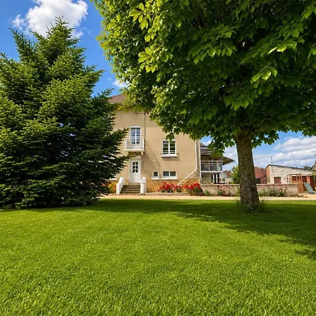 Vakantiehuis A La Campagne 4 Etoiles - 200m2 Sailly (Ardennes)